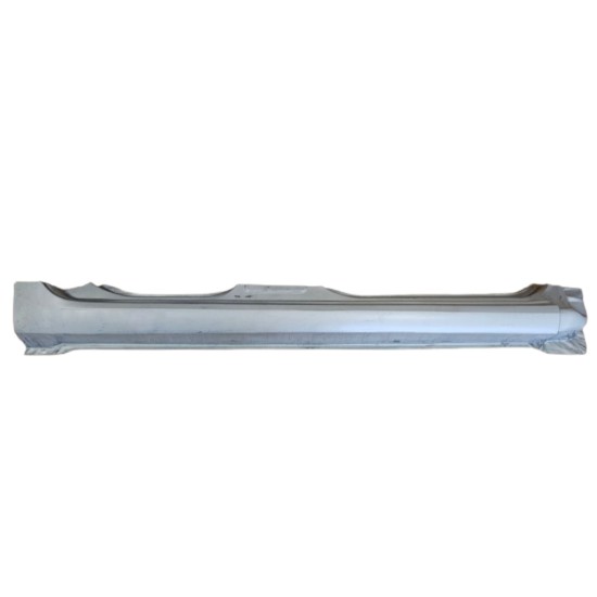 Pełny próg do Toyota Auris 2007-2012 / Prawa 15089