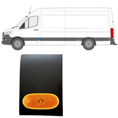 Listwa boczna przedniego słupka z lampą do Mercedes Sprinter 2018- / Lewa / Zestaw 12963