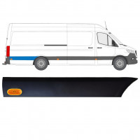 Listwa boczna błotnika tylnego z lampą do Mercedes Sprinter 2018- / Prawa / Zestaw 12970